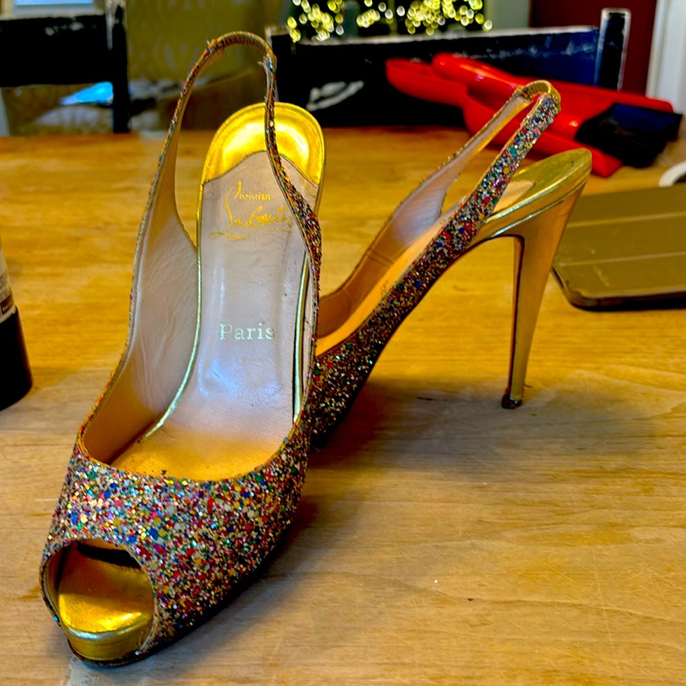 Christian louboutin size 40 multi Cole red glitter